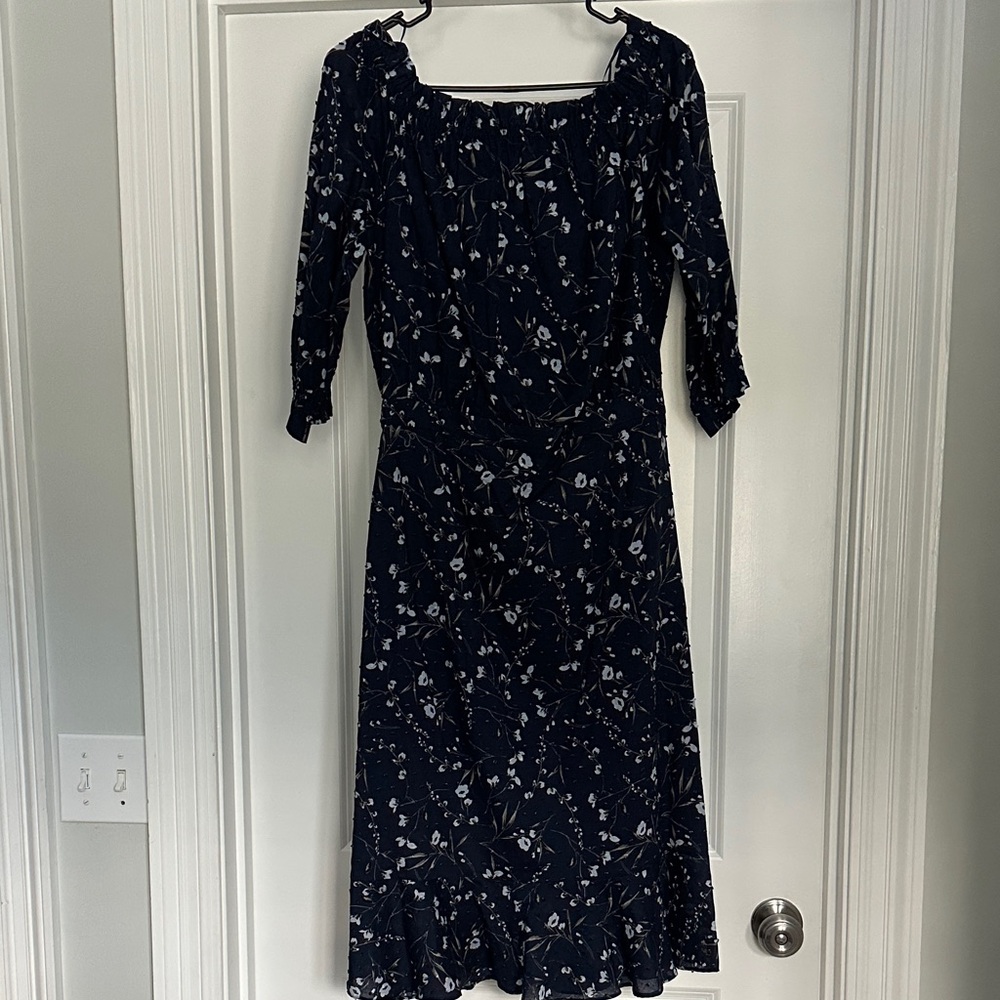 CeCe Navy Floral Long Sleeve Dress